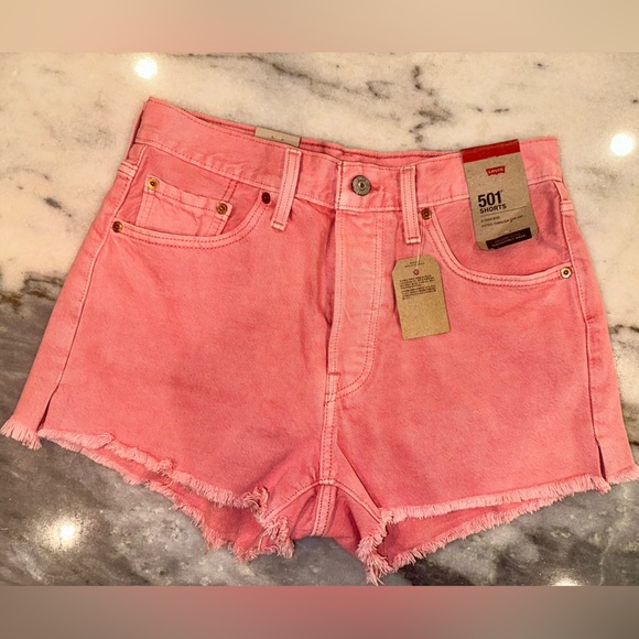 Pink Levi Denim Shorts NWT Frayed - Picture 2 of 5